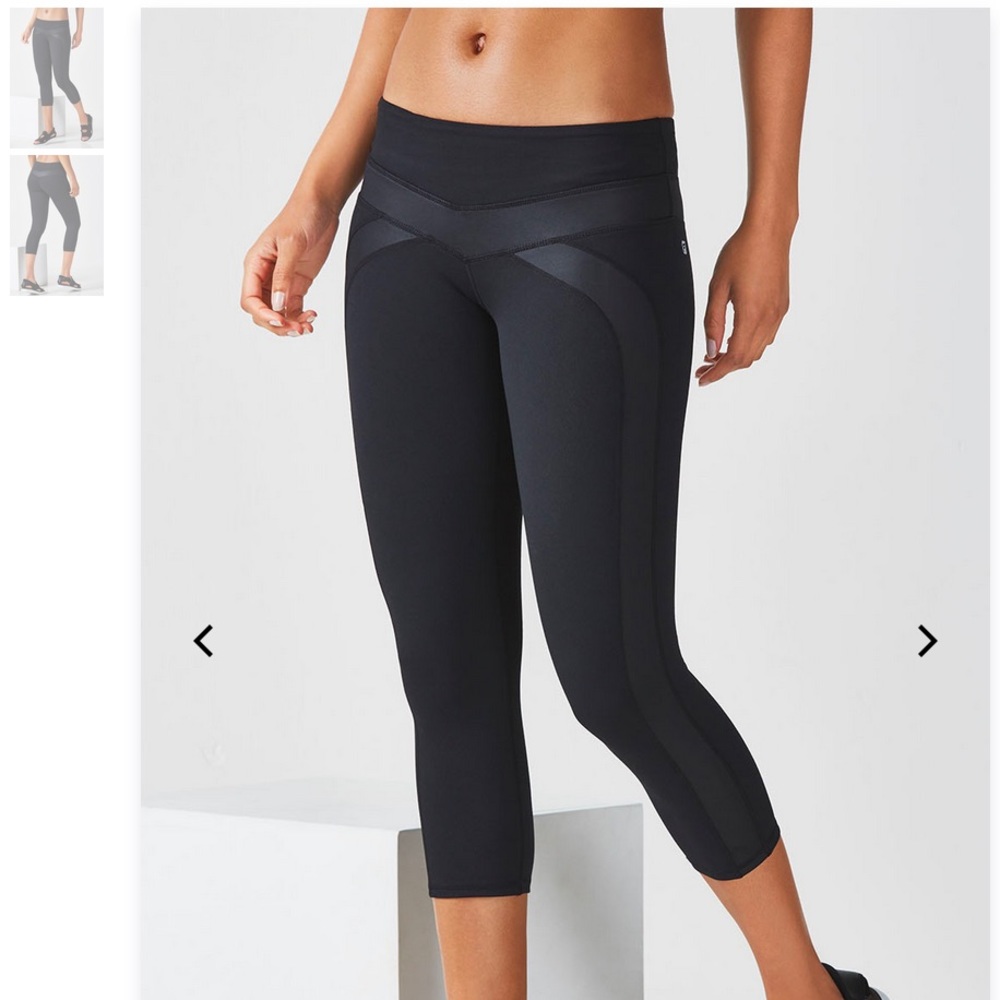 Fabletics Provence Capri size M NWT!